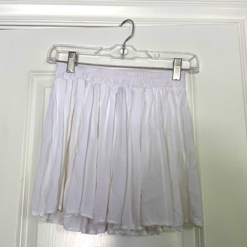 Brandy Melville white skirt